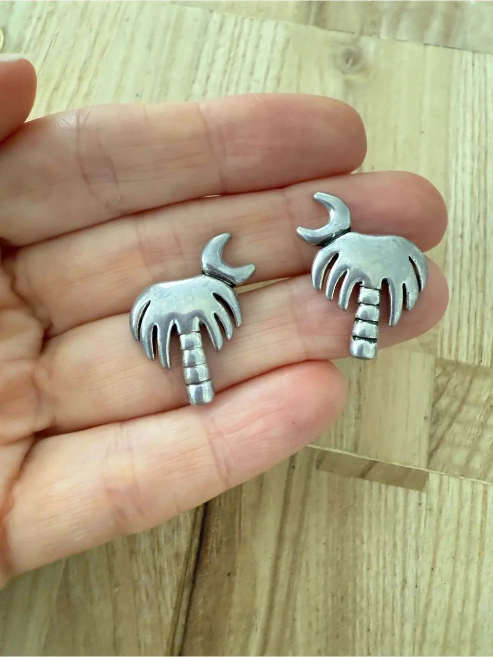 Vintage MJ silver tone South Carolina palmetto moon earrings on posts